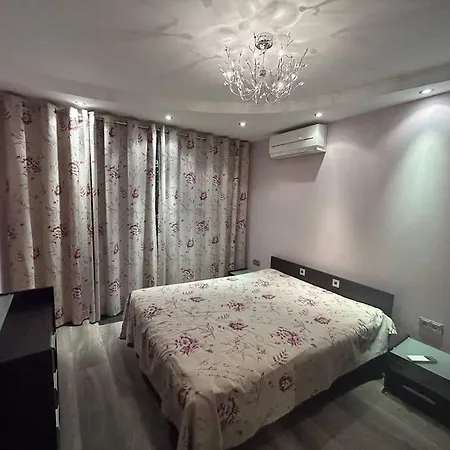 Sunny Luxury Apartment *